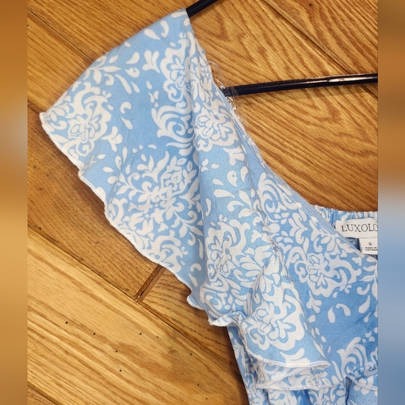 Luxology Light Blue And White Paisley Design Calf Length Small Jumpsuit NWT - Picture 2 of 13